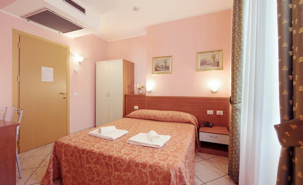 Hotel Brianza Milan Bagian luar foto