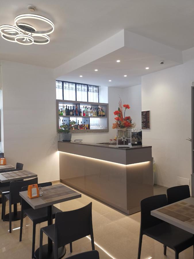 Hotel Brianza Milan Bagian luar foto