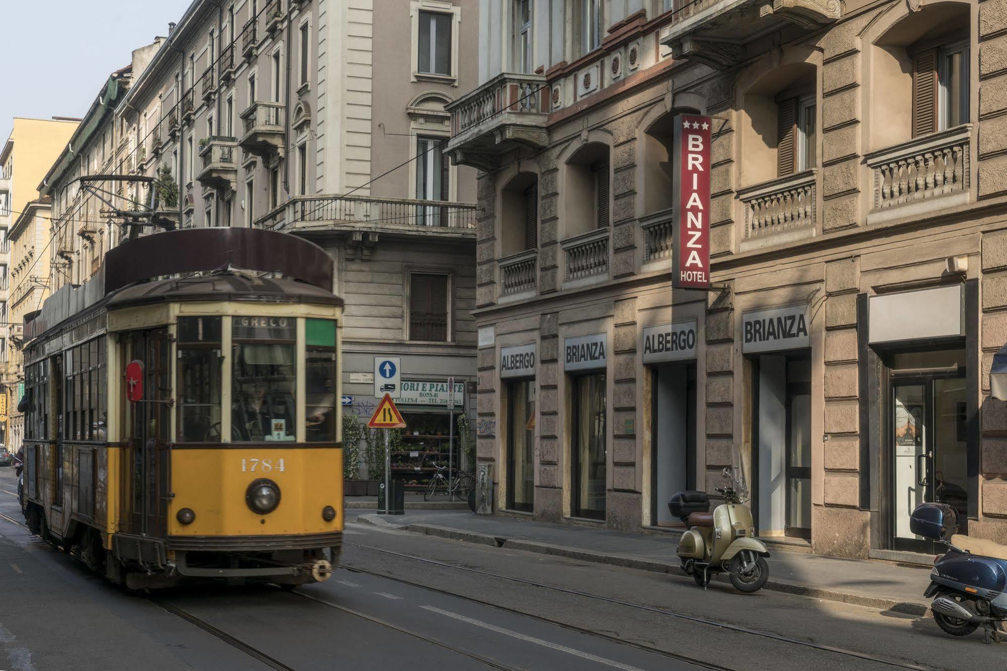 Hotel Brianza Milan Bagian luar foto